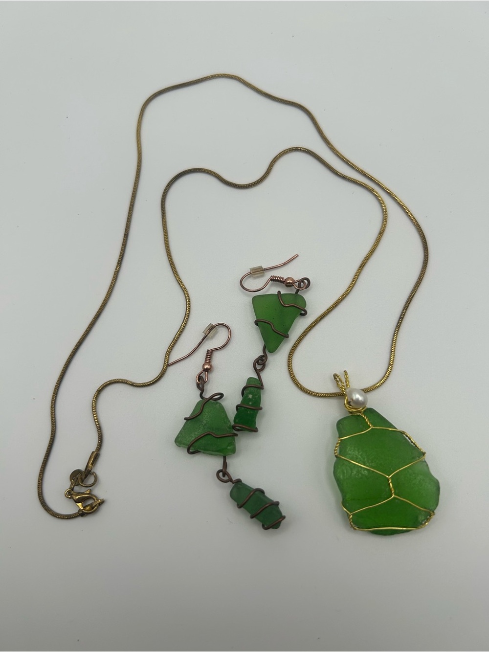 Kelly Green Sea Glass Pendant Necklace and Earrings Set